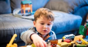 Sakupljanje igračaka u ranoj razvojnoj fazi