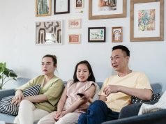 muskarac-zena-devojcica-kauc